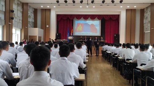 Оюутан цэргүүд богино хугацаанд чанартай бэлтгэгдэж байна
